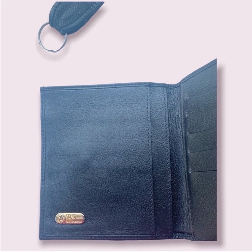 Fendi Wallet & Keychain Set - Picture 9 of 10